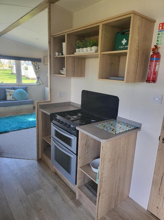 Blackmoor Farm - Caravan 6 Apartment Ludchurch Exterior photo